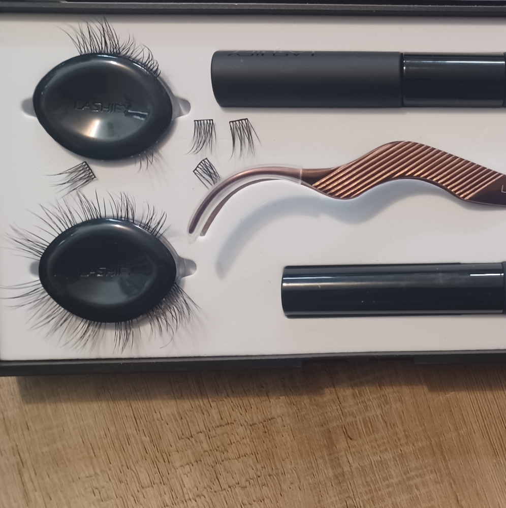 Lashify eyelashes - Picture 1 of 4